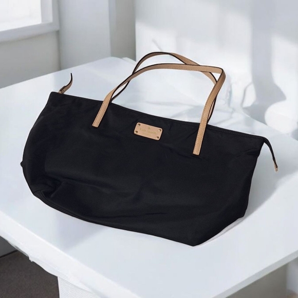 kate spade Handbags - Kate Spade Tote Bag